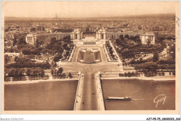 AJTP5-75-0593 - PARIS - Les Jardins Du Trocadero, Palais De Chaillot  - Multi-vues, Vues Panoramiques