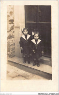 AJRP5-0438 - ENFANTS - DEUX FILLETTES  - Gruppi Di Bambini & Famiglie