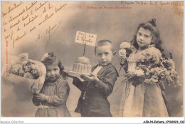 AJRP4-0411 - ENFANTS - FETES ET PORTE-BONHEUR VIVE LA ST SYLVESTRE  - Gruppen Von Kindern Und Familien