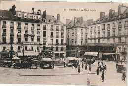 XXX -(44) NANTES - LA PLACE ROYALE - ANIMATION - ETALS , COMMERCES - 2 SCANS - Nantes