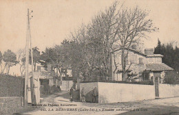 XXX -(44) LA BERNERIE - ESCALIER CONDUISANT A LA GARE  - 2 SCANS - La Bernerie-en-Retz