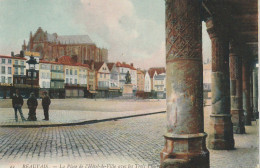 XXX -(60) BEAUVAIS - LA PLACE DE L' HOTEL DE VILLE AVEC LES TROIS PILIERS - CARTE COLORISEE - 2 SCANS - Beauvais