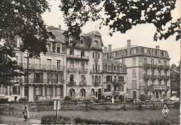 XXX -(70) LUXEUIL LES BAINS - LES HOTELS DEVANT L' ETABLISSEMENT THERMAL - 2 SCANS - Luxeuil Les Bains