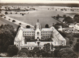 XXX -(78) LE MESNIL SAINT DENIS - LE MONASTERE - VUE AERIENNE - 2 SCANS - Le Mesnil Saint Denis