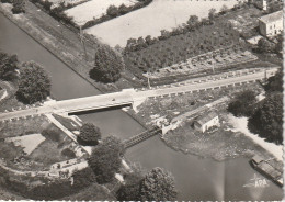 XXX -(82) VALENCE D' AGEN - ROUTE DU GERS ET PONT SUR LE CANAL - VUE AERIENNE - 2 SCANS - Valence