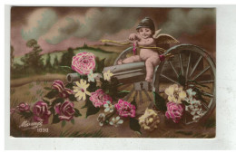 ANGE #17447 ANGELOT CUPIDON MILITAIRE SUR UN CANON FLEURIS DE ROSES - Engel