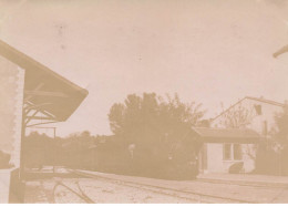 83 SILLANS #27472 PHOTO TRAIN LOCOMOTIVE EN GARE AVANT 1900 - Otros & Sin Clasificación