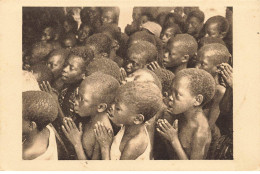 CONGO FRANCAIS #27743 ENFANTS CHRETIENS EN PRIERE - Congo Francese