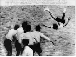 RUSSIE MOSCOU #PP1162 FOOTBALL FOOT ALLEMAGNE GERMAN EIGHT THROW COXSWAIN INTO THE BASIN WINNING GOAL - Other & Unclassified