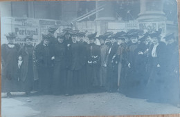 FEMMES MODE SUFFRAGETTES MAGASIN DEVANTURE CARTE PHOTO MÉTIERS - Foto