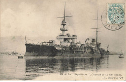 BATEAUX GUERRE #MK36307 LA REPUBLIQUE CUIRASSE DE 15000 TONNES - Warships