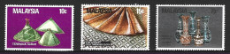 MALAISIE. N°262-4 De 1982. Artisanat. - Malesia (1964-...)