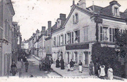 41 - ROMORANTIN - Rue De La Varenne Et Le Café Du Square - Romorantin