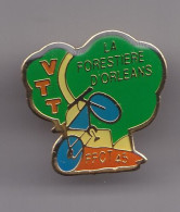 Pin's VTT La Forestière D'Orléans FFCT 45 Dpt 45 Réf 7061JL - Andere & Zonder Classificatie