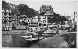 DINARD - Le Débarcadère - Car Sortant De La Vedette - Dinard