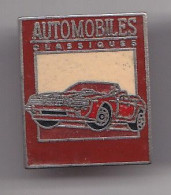 Pin's Médias Automobiles Classiques Réf 7567JL Couleur De La Voiture Rouge Et Brun - Mass Media