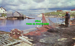 R573102 Peggys Cove. N. S. Fishermen Mend Their Nets Beside Peaceful Inlet At Th - Monde