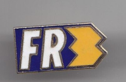 Pin's FR3 Réf 2981 - Medien