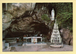 65. LOURDES – La Grotte Miraculeuse (voir Scan Recto/verso) - Lourdes