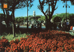 CPM - P - BOUCHES DU RHONE - AIX EN PROVENCE - GRANDE FONTAINE SUR LA ROTONDE - Aix En Provence