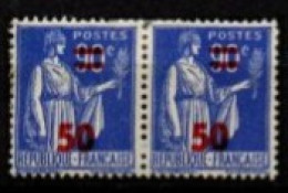 FRANCE    -   1940 .   Y&T N° 482 *.  Cadre Plus épais Sur 1er Timbre à Gauche - Unused Stamps