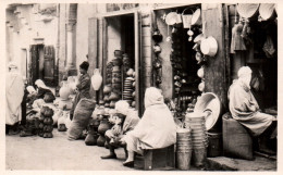 CPA - CONSTANTINE - Dans Le Quartier Arabe - Edition La Cigogne - Constantine