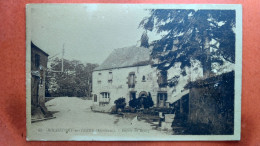 CPA (56) Rochefort En Terre. Entrée Du Bourg. (7A.394) - Rochefort En Terre