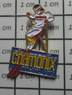 3517 Pin's Pins / Beau Et Rare / THEME : SPORTS / SKI CHAMONIX MONT-BLANC FRANCE - Invierno