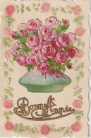 ZY 67- " BONNE ANNEE " - CARTE FANTAISIE GAUFREE - GUIRLANDE DE ROSES - AJOUT CHROMO VASE DE ROSES - 2 SCANS - New Year