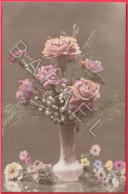 Bouquet De Roses Dans Un Vase - Andere & Zonder Classificatie