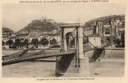 - 38 - VIENNE (Isère) - Le Pont Sur Le Rhône Et La Primatiale Saint-Maurice - - Vienne