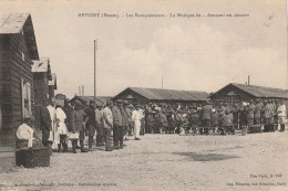 ZY 75-(55) REVIGNY - LES BARAQUEMENTS - LA MUSIQUE ... DONNANT UN CONCERT - 2 SCANS - Revigny Sur Ornain