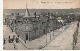 ZY 86-(62) HESDIN - L' AVENUE DE LA REPUBLIQUE - ANIMATION - 2 SCANS - Hesdin