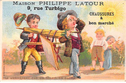 Chromos - COR10173 - Maison Philippe Latour - Chaussures à Bon Marché - Ils Arrivèrent Par Un Soleil...- 6x10 Cm Environ - Other & Unclassified