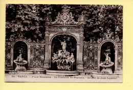 54. NANCY – Place Stanislas / La Fontaines De Neptune / Grilles De Jean Lamour (voir Scan Recto/verso) - Nancy