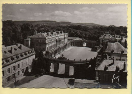 54. NANCY – Hémicycle De La Carrière / Place Du Palais Du Gouvernement / CPSM (voir Scan Recto/verso) - Nancy