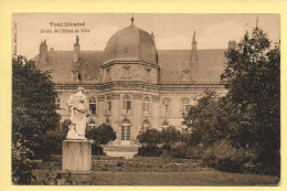 54. TOUL – Jardin De L'Hôtel De Ville (voir Scan Recto/verso) - Toul