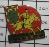 3517 Pin's Pins / Beau Et Rare : MILITARIA / GENDARMERIE A CHEVAL STE GENEVIEVE 92 COMPAGNIE DE VENDOME - Armee