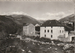 ZY 97-(66) LA TOUR DE CAROL ( LATOUR DE CAROL ) - LE CAROL - VUE SUR LE VILLAGE -  2 SCANS - Otros & Sin Clasificación