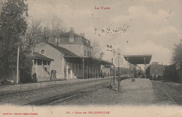 ZY 119-(81) GARE DE TESSONNIERE ( TESSONNIERES ) - QUAIS , VOIES FERREES - 2 SCANS - Other & Unclassified