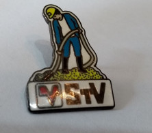 Pin's STV Entreprise De Terrassement Chantier - Trademarks