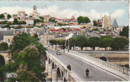 ZY 124-(86) CHAUVIGNY - LE PONT SUR LA VIENNE ET VUE GENERALE - 2 SCANS - Chauvigny