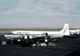 Aviation Postcard-WGA-1456 UNITED AIRLINES Douglas DC-6 - 1946-....: Modern Tijdperk