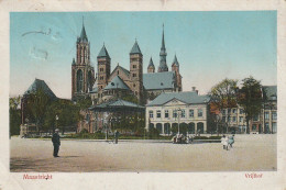 ZY 138- MAASTRICHT ( NEDERLAND ) -VRIJTHOF - 2 SCANS - Maastricht