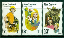 NEW ZEALAND 1976 Mi 691-93** Health – Children With Animals [B896] - Other & Unclassified