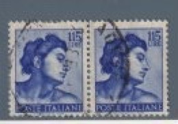 ITALIA 1961 MICHELANGELO Coppia Verticale Lire 115 Usata - 1961-70: Used