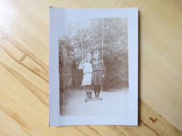 FILLE A LA BALANCOIRE - PHOTOGRAPHIE 1912 - Personas Anónimos