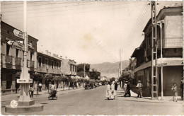 CPA AK BATNA Avenue De La Republique ALGERIA (1388610) - Batna