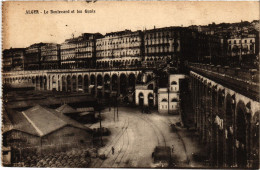 CPA AK ALGER Le Boulevard Et Les Quais ALGERIA (1389666) - Algerien