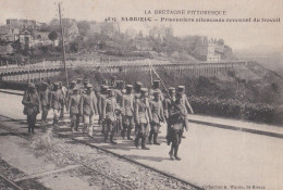 SAINT BRIEUC 22   ( GUERRE 14-18 PRISONNIERS ALLEMANDS REVENANT DU TRAVAIL ) MILITAIRE - Saint-Brieuc